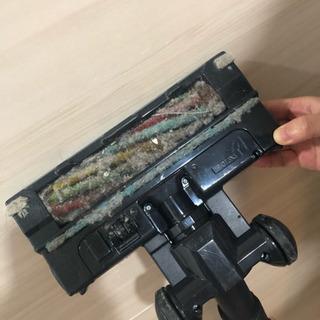 取引終了譲ります：お渡しのみコードレス掃除機（赤）の画像