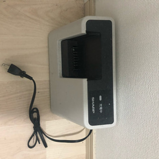 取引終了譲ります：お渡しのみコードレス掃除機（赤）の画像