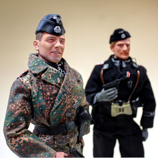 1/6 フィギュア 2体 ドイツ兵とアメリカ兵 WW.II 1/6 フィギュア WW.II ドイツ戦車兵 2体と砲塔部分