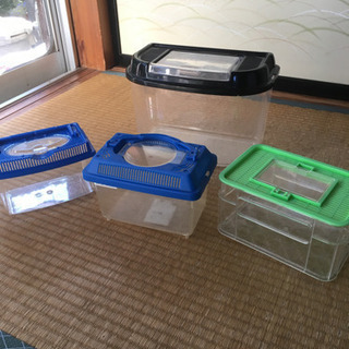 【差し上げます】中古 虫カゴ 飼育ケース4個