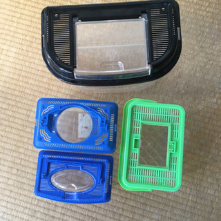 【差し上げます】中古 虫カゴ 飼育ケース4個の画像