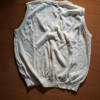 ベスト　クリーム色の画像