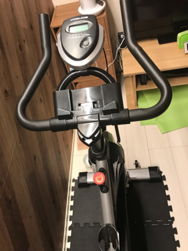 フィットネスバイク（ほぼ新品）