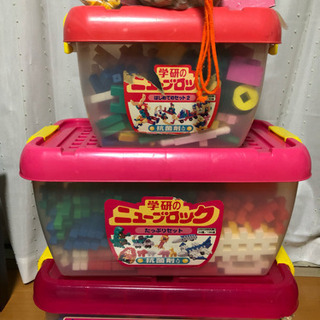 ブロック大量