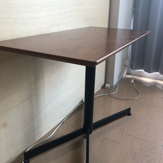 カフェテーブルの画像