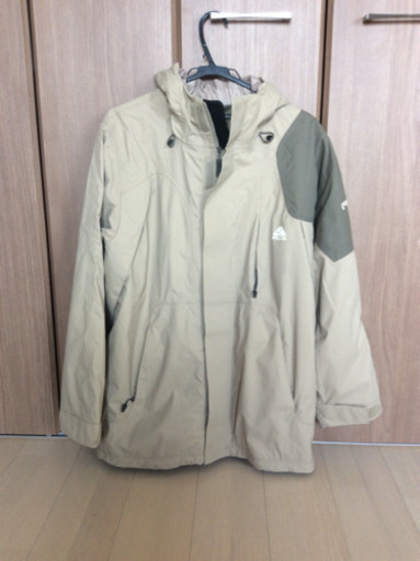 ナイキのスノーボードウェア Nike