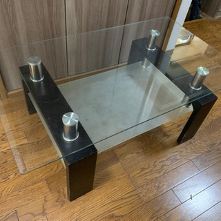 ガラステーブル売りますの画像