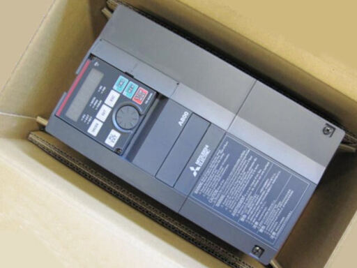 新品 三菱インバーター 400V 1馬力(0.75kw)までの三相モーターに