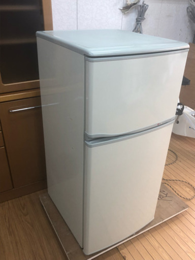 家電祭り　２０パーセントOFF【リサイクルサービス八光　田上店　安心の1か月保証　配達・設置OK】LGジャパン　冷蔵庫130L　HFC-134a