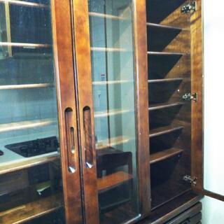 【9/5で処分】食器棚の画像