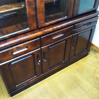 【9/5で処分】食器棚の画像