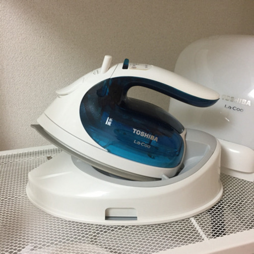 toshiba  東芝 アイロン 2015年製