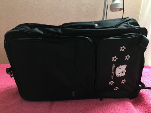 ハローキティ ボストンバッグ&キャリーバッグ 未使用です。