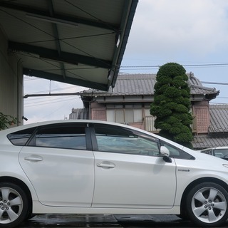 エアロ付き！！抜群のプリウスを入庫致しました♪