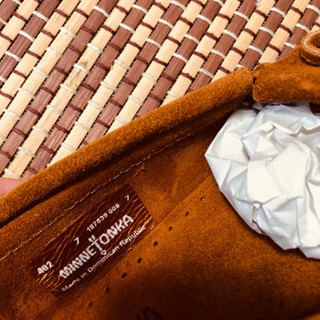 ミネトンカ レザー モカシン ブラウンの画像