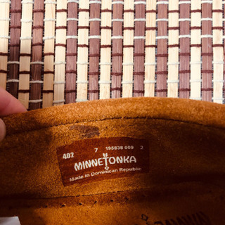 ミネトンカ レザー モカシン ブラウンの画像