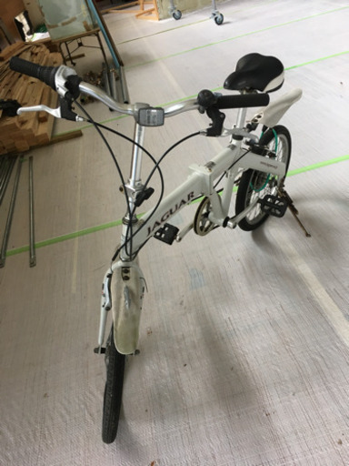 ジャガーの折りたたみ自転車（20x × 1.75）中古なので格安