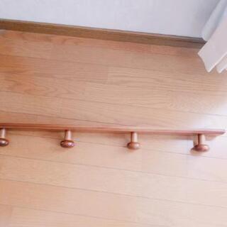 【新品.未使用】コートハンガー　木製の画像