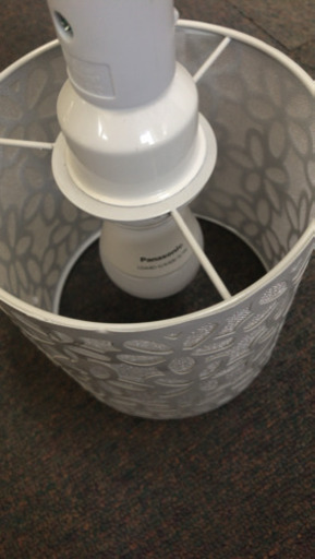 花柄の照明器具