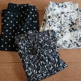 レディースブランドの柄パンツ 三本セット Ｍサイズ