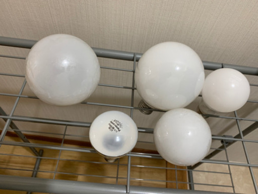 電球5つ