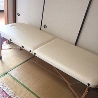 施術用マッサージベッド