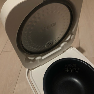 【取りに来てくれる方限定】Haier マイコンジャー炊飯器 3合炊 JJ-M31A 2016年製  の画像