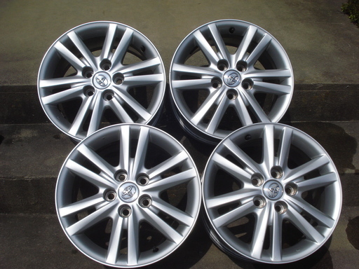 トヨタ純正　マークX　アルミホイール　16インチ