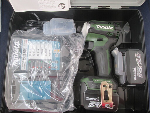 マキタ　インパクトドライバー　TD61DGXAG　未使用