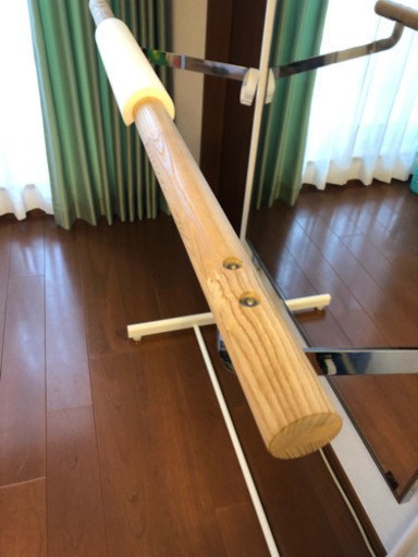 (値下げ) クラッシックバレエ レッスン用バー付きミラー