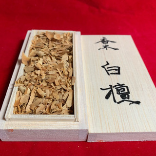 特割 高級白檀削り粉 お香 匂い袋 匂い消し 浄化 木箱入 仏像...