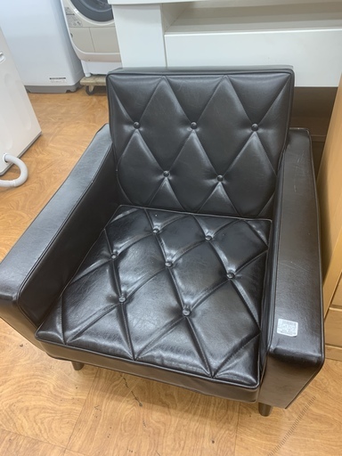 カリモク60 ロビーチェア 部分破れ･下部ｼｰﾄ破れあり