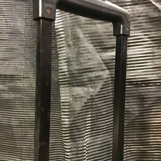 中古 YUCHIMIキャリーバックブラック 難ありの画像