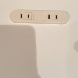 ニトリベッドサイドテーブルの画像