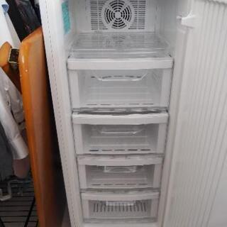 ハイアール 冷凍庫 132L 2016年製 (JF-NUF132G)