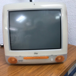 オレンジのiMacの画像