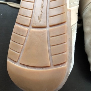 サントーニスエードスニーカーの画像