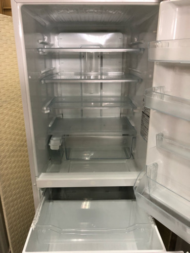 ?前面ガラスの綺麗な3ドア冷蔵庫☝️?