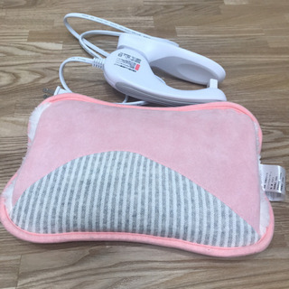 新品 蓄熱式 充電式湯たんぽ JPOP電気湯たんぽ マイクロファ...