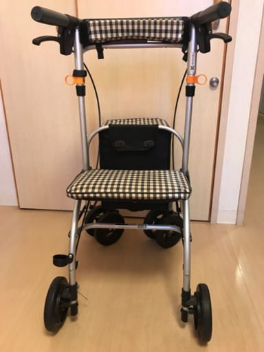 シルバーカー 施設内のみ使用