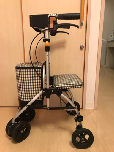 シルバーカー 施設内のみ使用