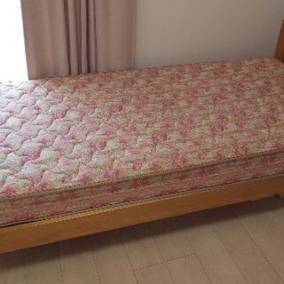 ベット、冷蔵庫あげます。