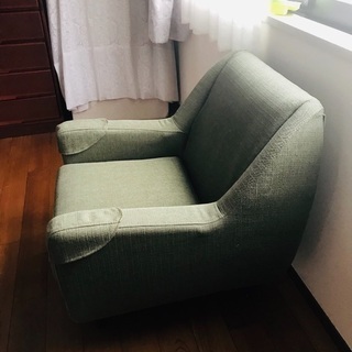 一人掛けソファを譲ります。