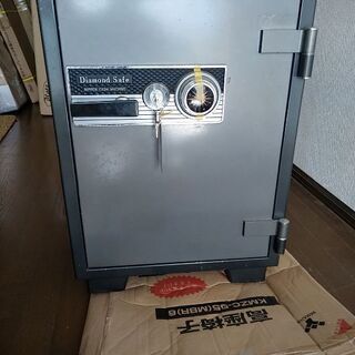 金庫　Diamond Safe　多段式文字盤鍵　堅牢　激安