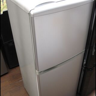 新生活！17600円  AQUA 2ドア冷蔵庫 140L AQR-141F シルバー
