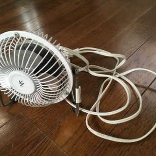 新品未使用 卓上扇風機の画像