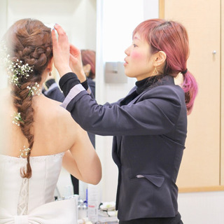 美容室のレセプション(受付)募集 美容師の免許もいらない簡単な仕事です。の画像