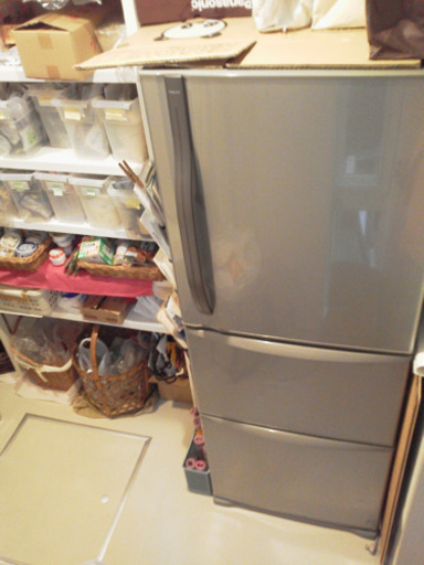 冷蔵庫SHARP 271ℓ2015年製★東芝339ℓ2011製