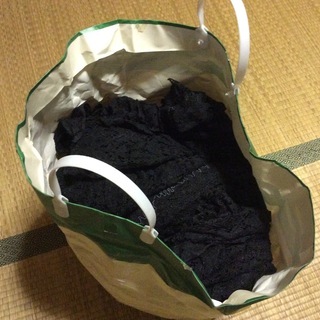 （取引成立）【帰省中のみ】●無料● レース 黒 大き目の布 差し上げます。＊期間限定の画像