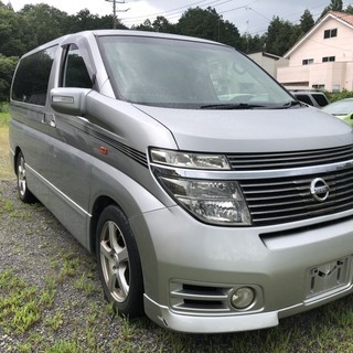 平成15年式エルグランド。一時抹消済み車両。現状優先でお安くどうぞ！